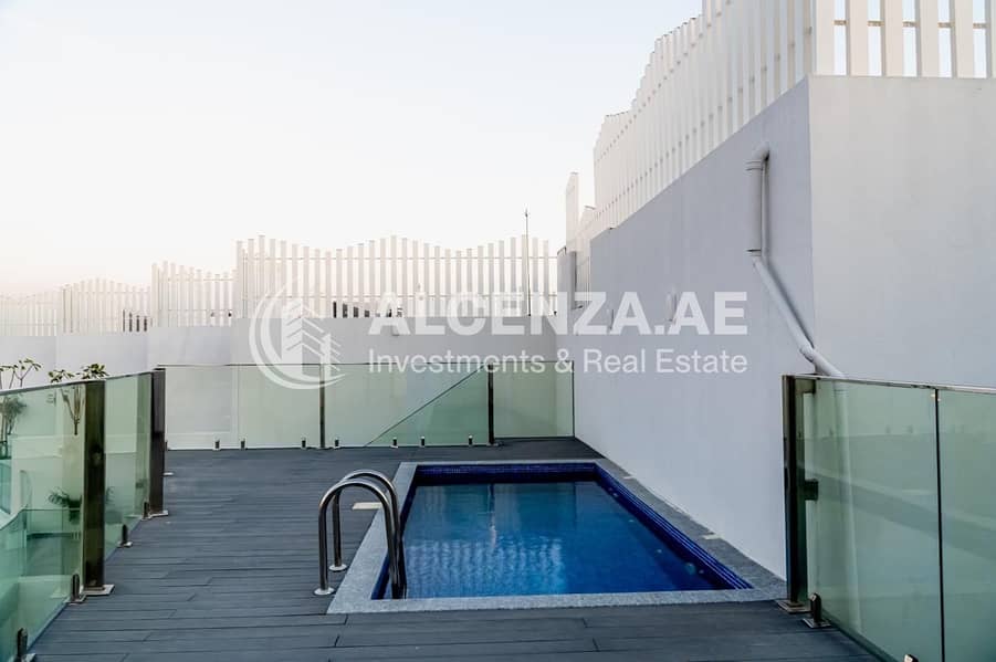 25 WhatsApp Image 2026-09-29 at 18.12. 01 (1). jpeg