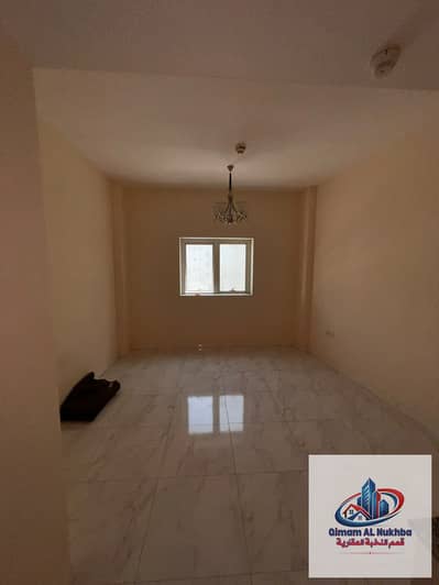 استوديو للايجار في بوطينة، الشارقة - WhatsApp Image 2026-09-29 at 10.22. 22 AM. jpeg استوديو للايجار في بوطينة، الشارقة - WhatsApp Image 2026-09-29 at 10.22. 22 AM. jpeg