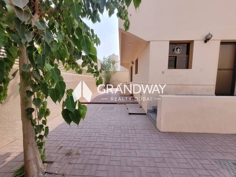 5 Spacious Villa I Private Garden I Prime Location — photo 5