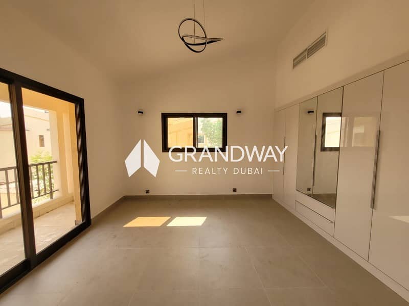 15 Spacious Villa I Private Garden I Prime Location — photo 15