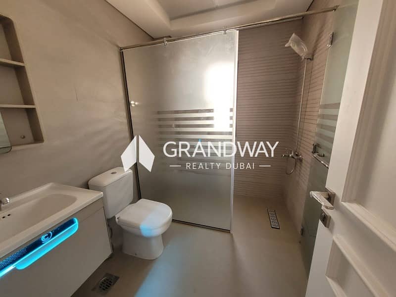 18 Spacious Villa I Private Garden I Prime Location — photo 18