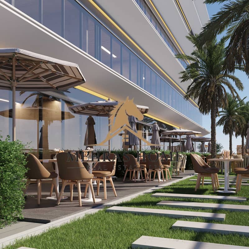 8 outdoor patio . jpg