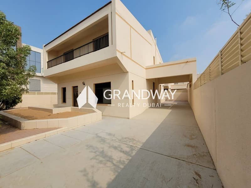 Elegant Big Villa I Private Garden IPrime Location — photo 1 Elegant Big Villa I Private Garden IPrime Location — photo 1