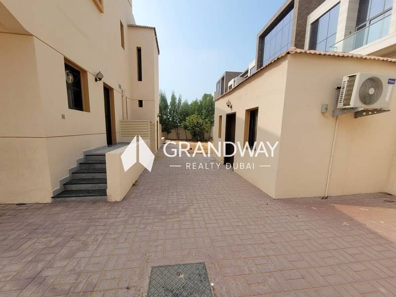5 Elegant Big Villa I Private Garden IPrime Location — photo 5