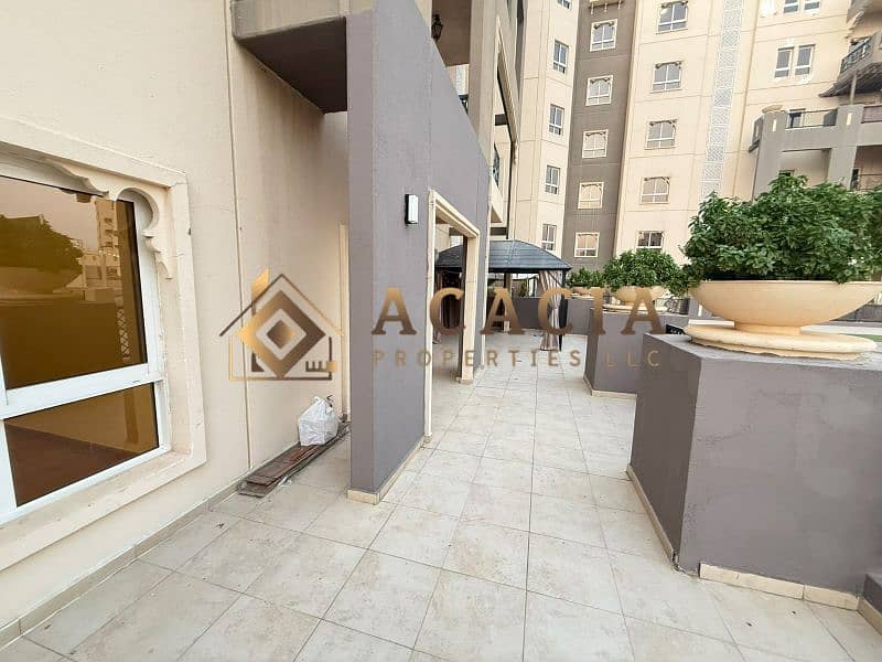 4 WhatsApp Image 2026-09-30 at 12.47. 26 (2). jpg