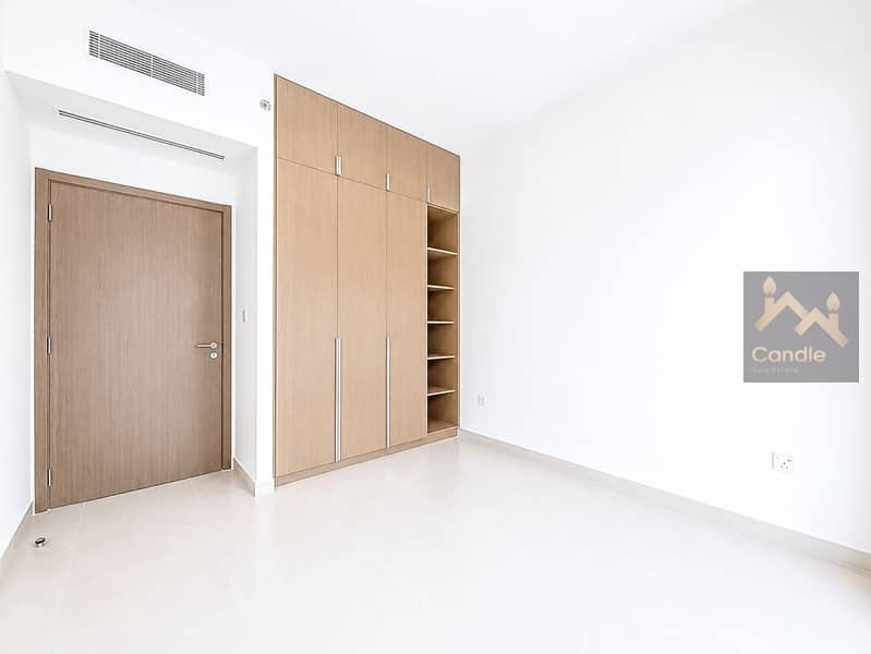 6 room. jpg