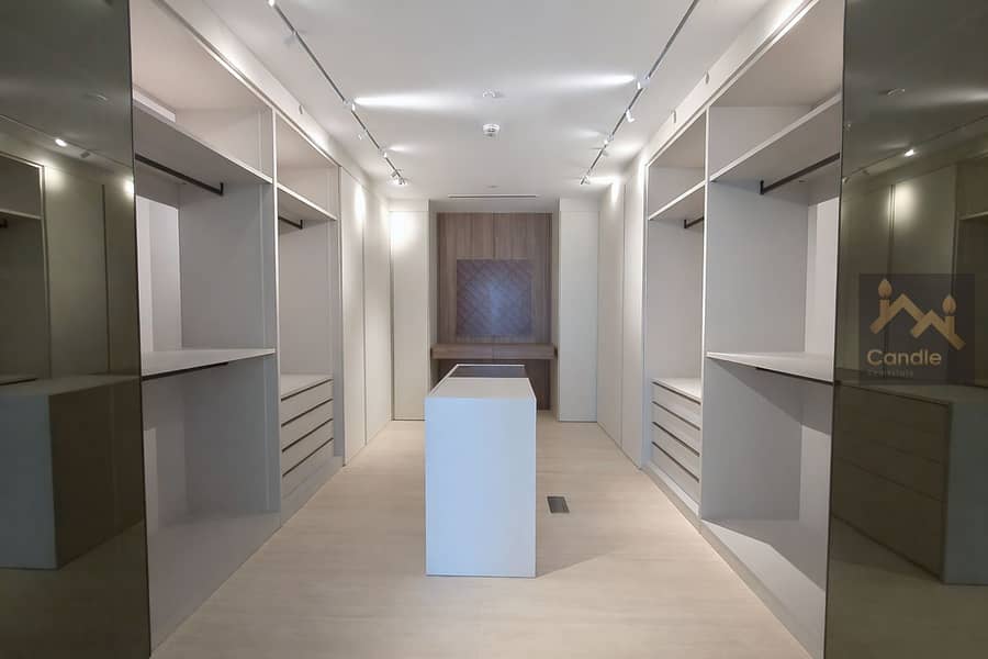 6 closet room. jpg