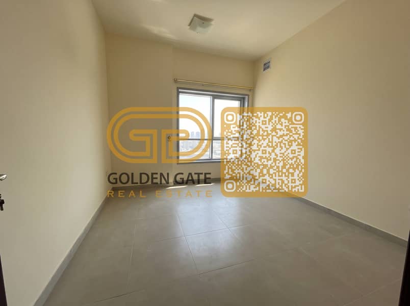 8 08-bedroom-3. jpg