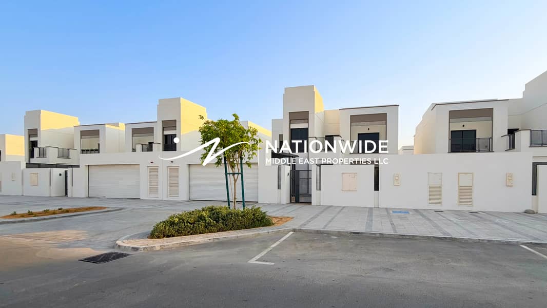 Villa in Al Shamkha,Al Reeman 2,Fay Al Reeman 2, 4 slaapkamers, 220000 AED - 16690037 Villa in Al Shamkha,Al Reeman 2,Fay Al Reeman 2, 4 slaapkamers, 220000 AED - 16690037