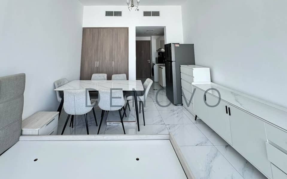 POOL VIEW | COMMUNITY VIEW | CHILLER FREE POOL VIEW | COMMUNITY VIEW | CHILLER FREE