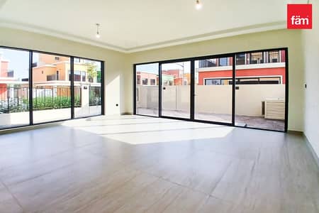 5 Camere Townhouse in vendita a DAMAC Lagoons, Dubai - Villetta a schiera a DAMAC Lagoons，Portofino, 5 camere da letto, 4500000 AED - 16690788