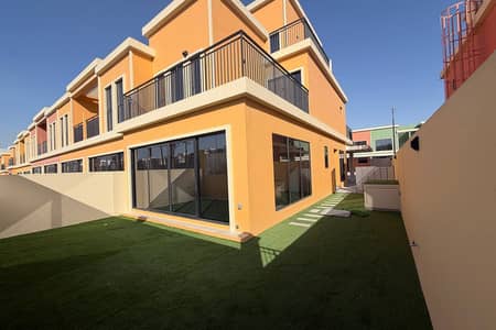 5 Bedroom Townhouse for Sale in DAMAC Lagoons, Dubai - Single Row | Venice Backing | Vastu compliant 5 Bedroom Townhouse for Sale in DAMAC Lagoons, Dubai - Single Row | Venice Backing | Vastu compliant