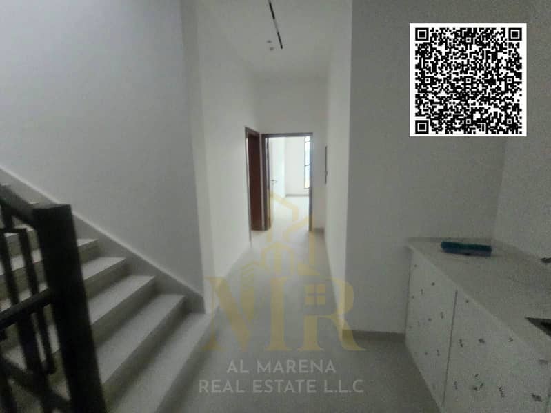 4 3bcfe9cb-76be-4916-b1d7-b662551a3a0c. jpg