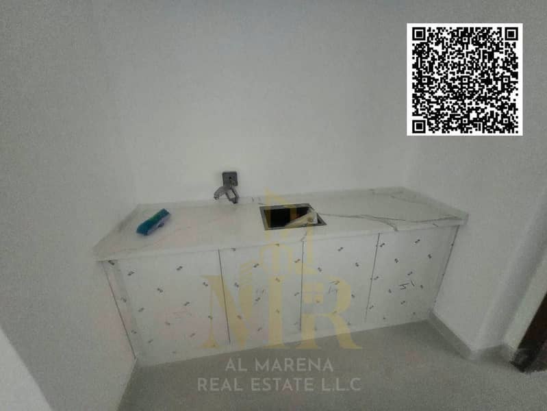 12 875d9893-7758-4213-8bb7-c8d81826246c. jpg