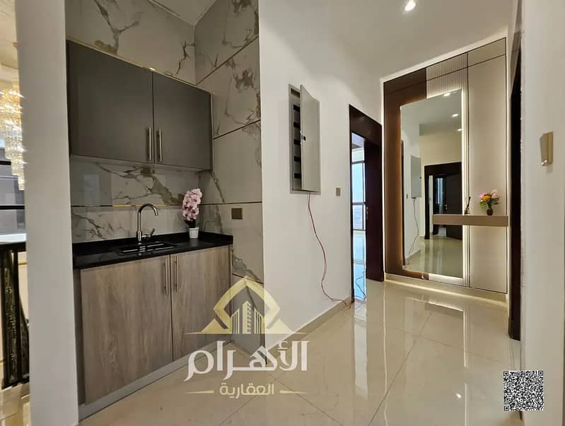 9 869672398-1066x800. webp