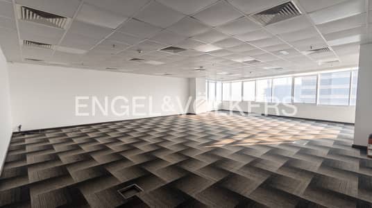 Office para en Alquiler en Jumeirah Lake Towers (JLT), Dubai - Oficina en Jumeirah Lake Towers (JLT)，Mazaya Business Avenue，Mazaya Business Avenue BB-2, 120000 AED - 16691048