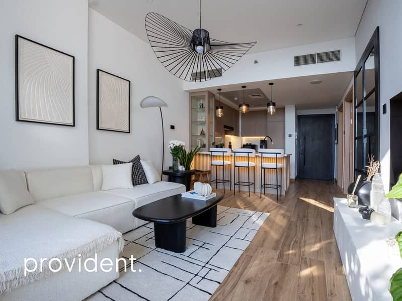 European Finishes | Fully Furnished | Upgraded European Finishes | Fully Furnished | Upgraded