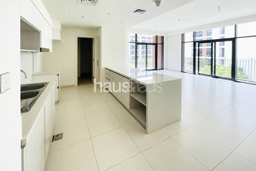 Available now | Great Views | Spacious Available now | Great Views | Spacious