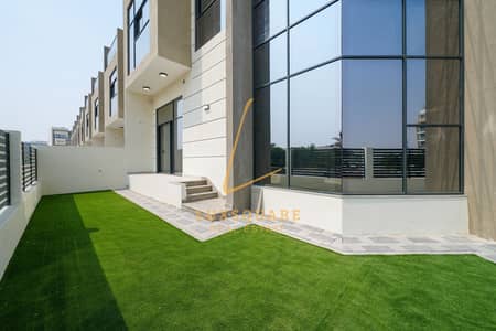5 Bedroom Villa for Rent in Dubai Investments Park (DIP), Dubai - Be The First Tenant | Family Community | Private Garden