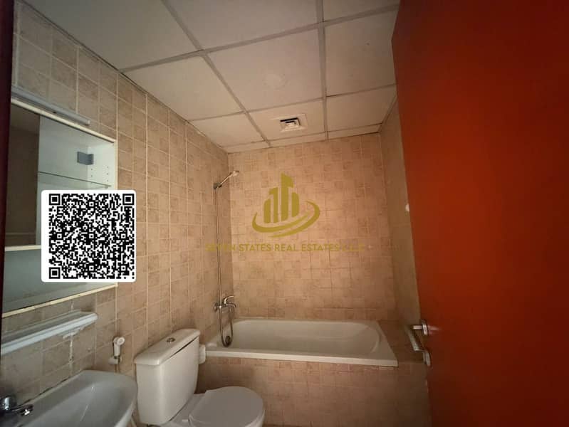 10 d4f52d93-62d5-4e3b-bb7c-292338812836. jpg