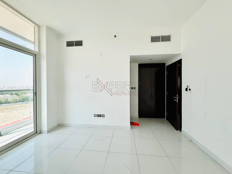 4 Image 4