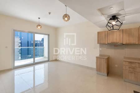 Studio for Rent in Business Bay, Dubai - Great Community | Modern Layout | Prime location