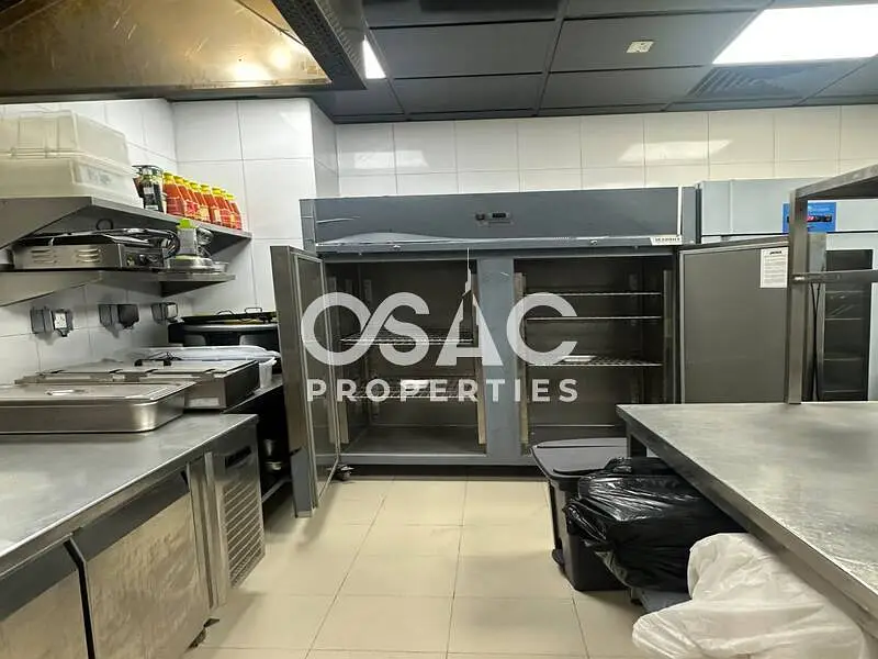 Direct on the main Road I Fully Fitted Restaurant