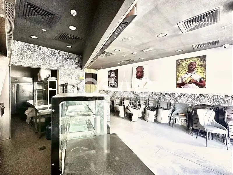 Direct on the main Road I Fully Fitted Restaurant