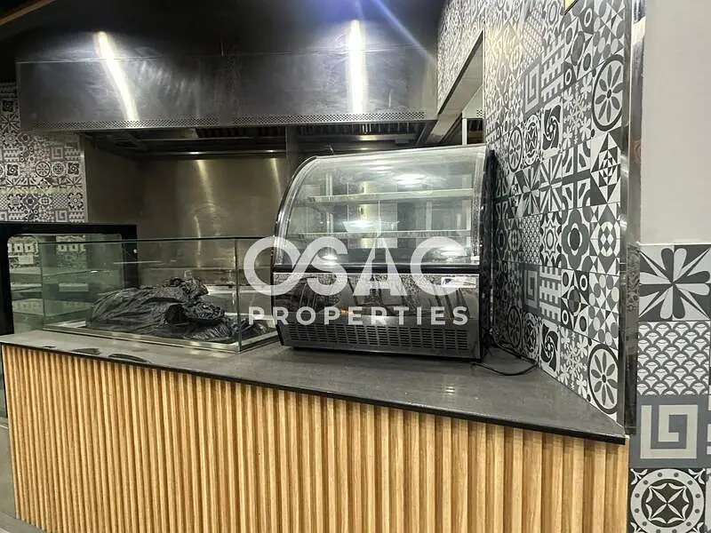 Direct on the main Road I Fully Fitted Restaurant