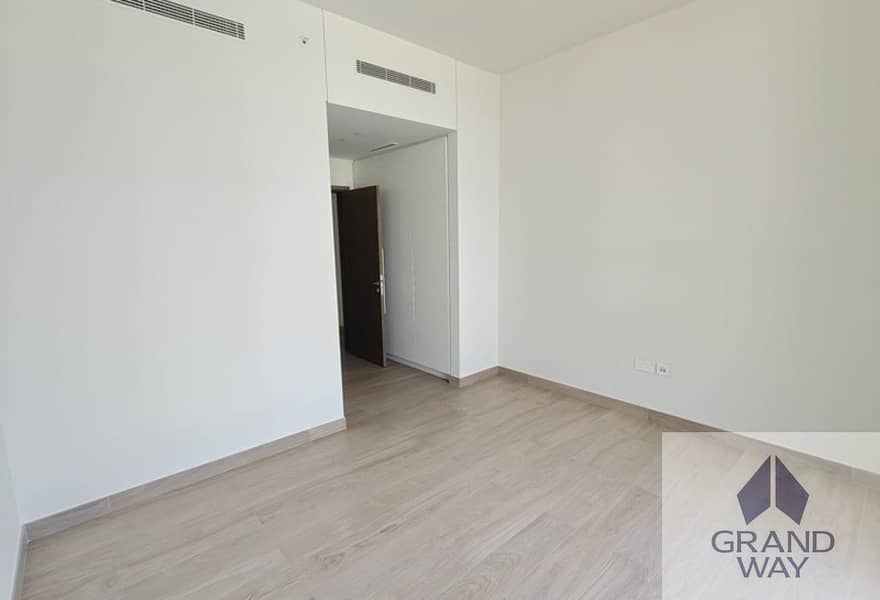3 Golf View I Modern Apartment I Luxury Living — photo 3