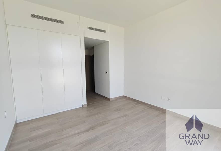 15 Golf View I Modern Apartment I Luxury Living — photo 15
