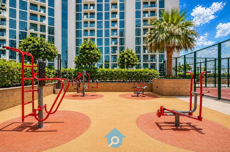 12 Amenities (3). png