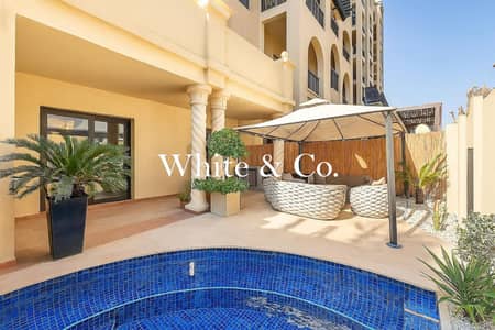 3 Bedroom Flat for Rent in Palm Jumeirah, Dubai - Private Pool | Private Beach Acc | 3 Flrs 3 Bedroom Flat for Rent in Palm Jumeirah, Dubai - Private Pool | Private Beach Acc | 3 Flrs