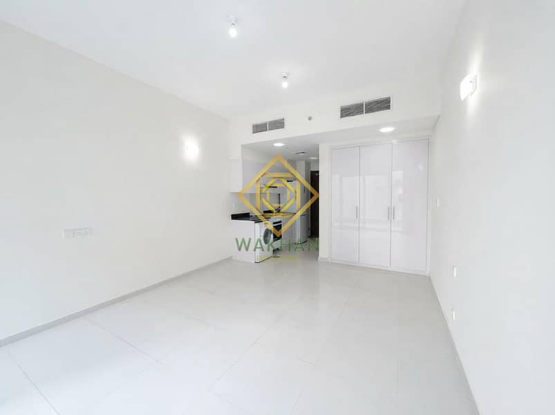 Apartamento en DAMAC Hills 2 (Akoya by DAMAC),Viridis Residence and Hotel Apartments,Viridis Tower C, 38999 AED - 16694243 Apartamento en DAMAC Hills 2 (Akoya by DAMAC),Viridis Residence and Hotel Apartments,Viridis Tower C, 38999 AED - 16694243