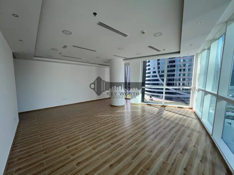 Prime Location | Compact Office | Canal view