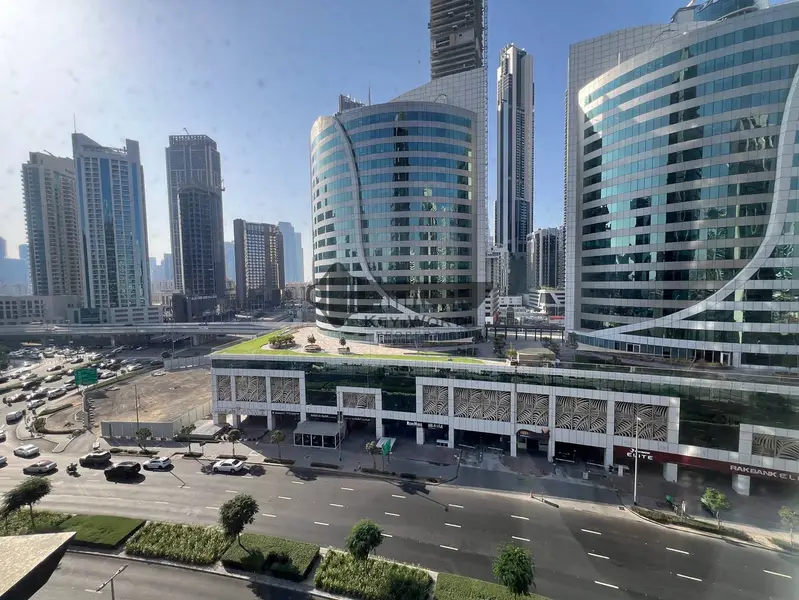 Prime Location | Compact Office | Canal view