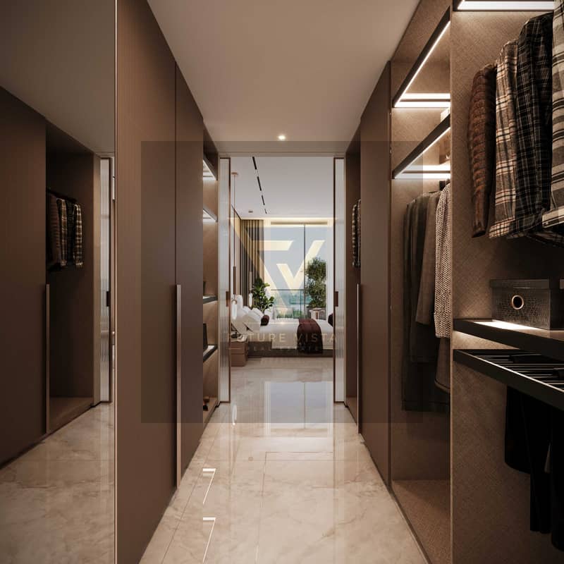 14 INT_04. Master WalkIn Closet. png