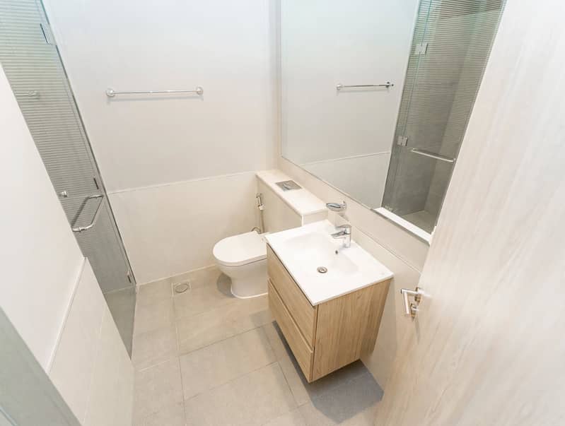 7 Bathroom 2-enhance-the-images-for-listing-online-dont-change. jpg