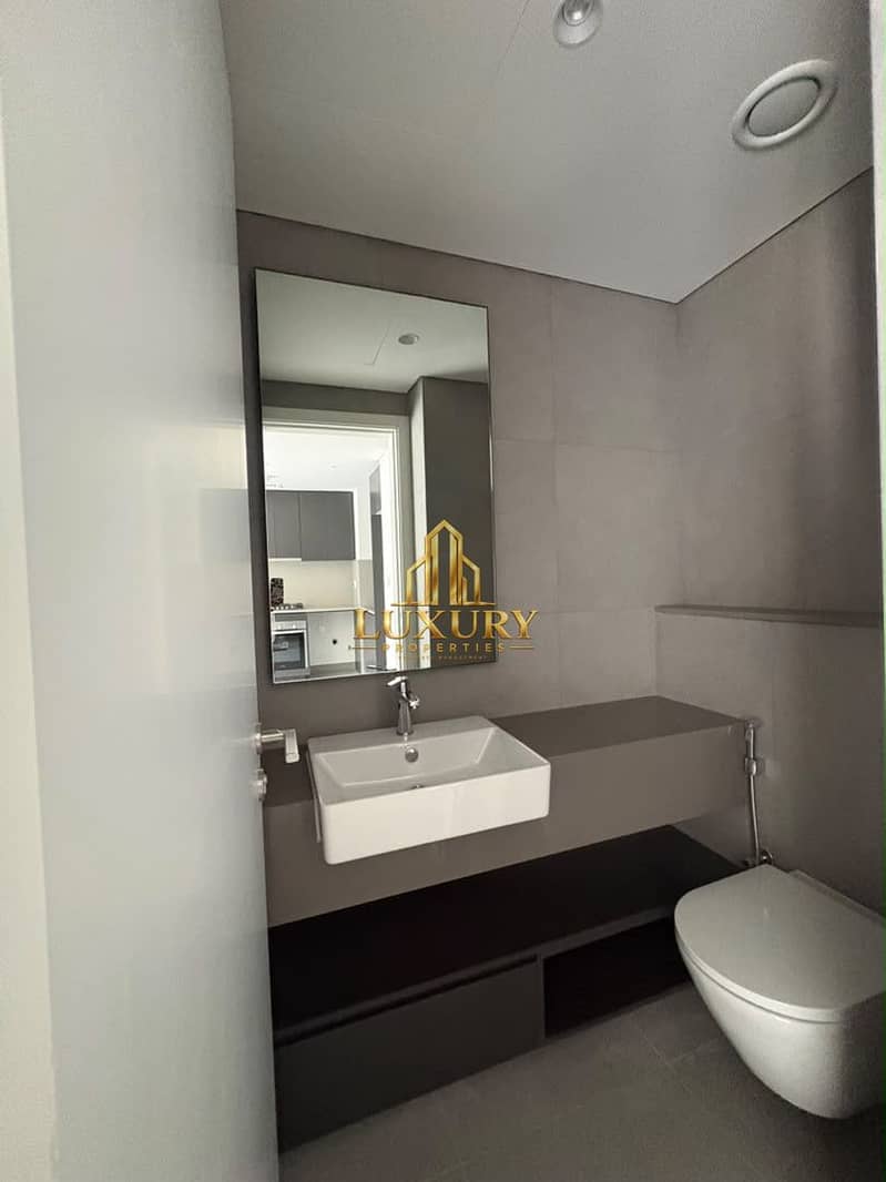 2 2bb68765-eeb6-417c-9795-cc2577201ab7. jpg