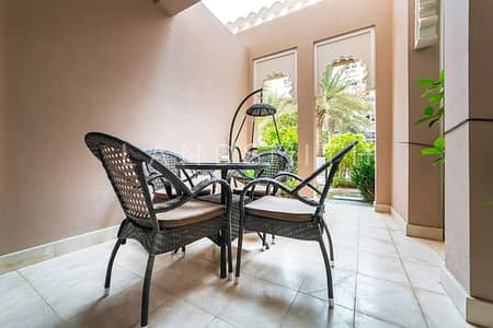 2 Bedroom Flat for Sale in Palm Jumeirah, Dubai - w-1. jpg 2 Bedroom Flat for Sale in Palm Jumeirah, Dubai - w-1. jpg