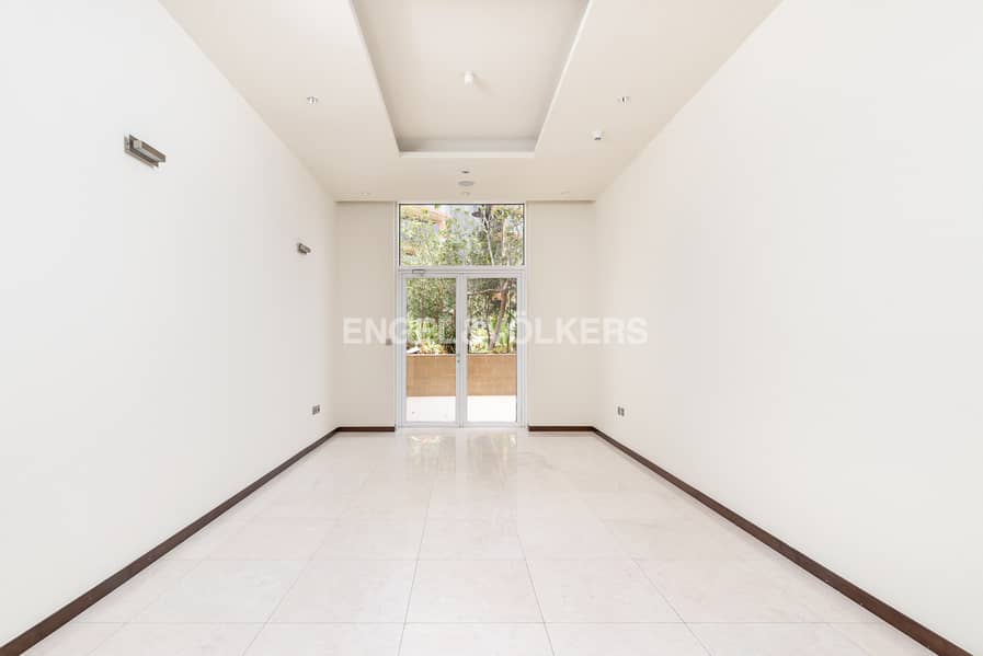 Direct Beach Access | Unfurnished | Low Floor Direct Beach Access | Unfurnished | Low Floor