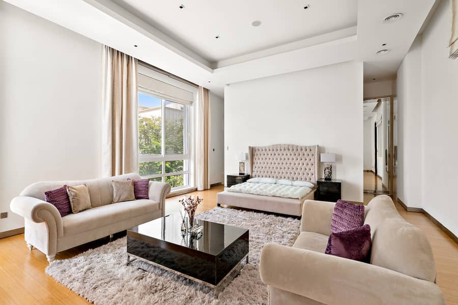 2 UAE-S-60101-Emirates Hills_Page_14_Image_0001. jpg