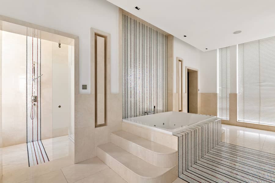 13 UAE-S-60101-Emirates Hills_Page_15_Image_0001. jpg