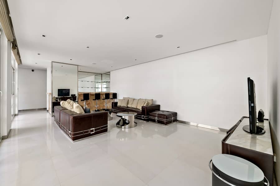 17 UAE-S-60101-Emirates Hills_Page_12_Image_0001. jpg