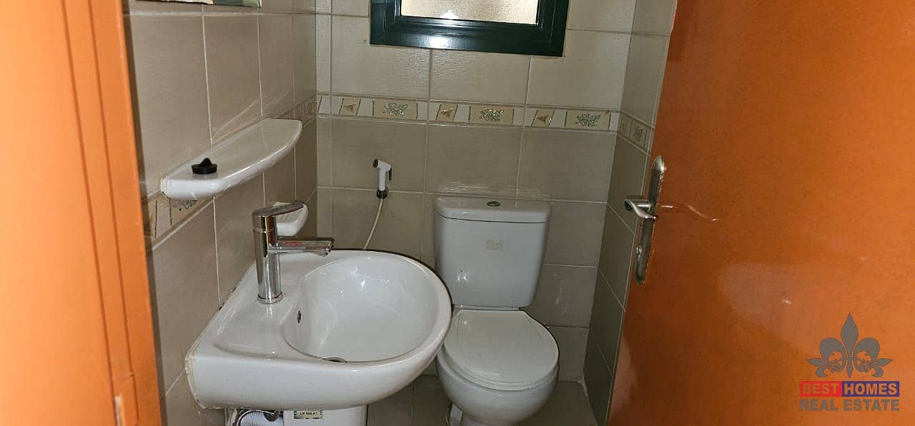 13 RASDT1BHK8. jpg