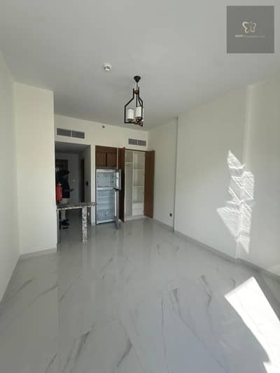 Studio zum Miete in Jumeirah Garden City, Dubai - WhatsApp Image 2026-04-18 at 4.45. 10 PM. jpeg Studio zum Miete in Jumeirah Garden City, Dubai - WhatsApp Image 2026-04-18 at 4.45. 10 PM. jpeg