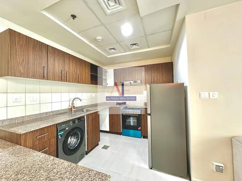 4 Kitchen. jpeg