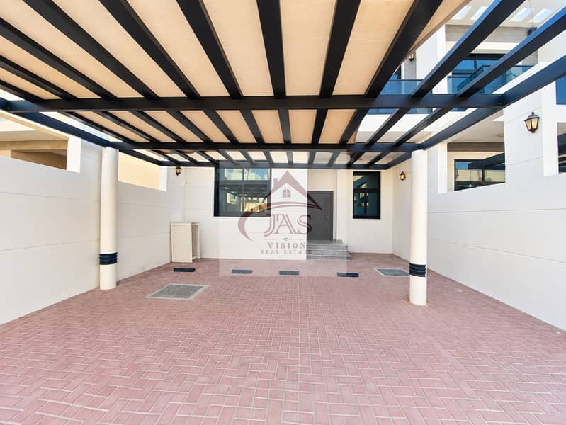 25 Modern Pergola Carport Entrance. png