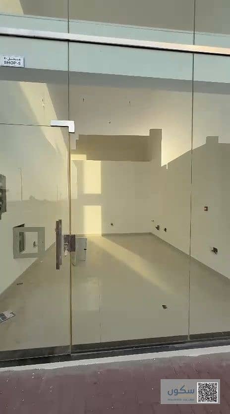 10 frame_10_014.93s. jpg