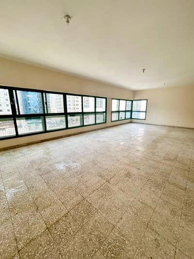 3 Slaapkamers Appartement te Huur in Al Danah, Abu Dhabi - WhatsApp Image 2026-10-01 at 08.41. 43 (1). jpeg 3 Slaapkamers Appartement te Huur in Al Danah, Abu Dhabi - WhatsApp Image 2026-10-01 at 08.41. 43 (1). jpeg